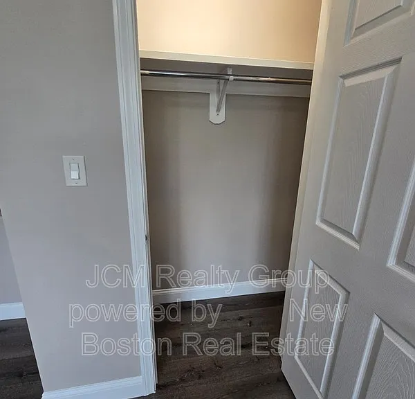 191 N Common St #U — Photo 13