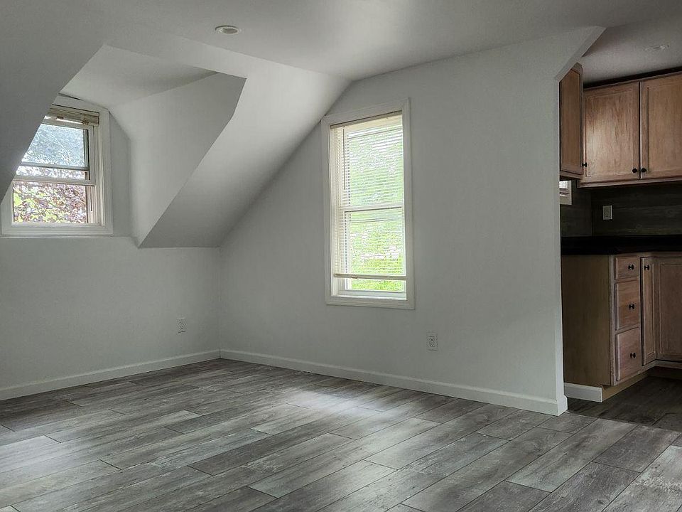 2nd image of 238 Springfield St #1