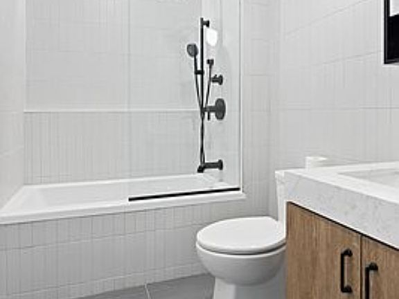 5th image of 684 Leonard St #3F