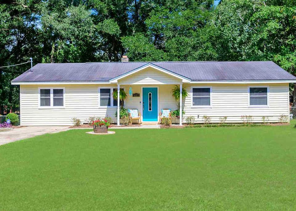 1st image of 6109 Huckleberry Ln