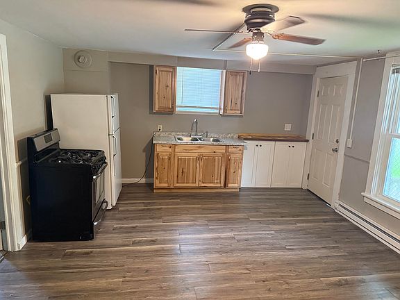 3rd image of 2075 Porterville Rd APT 2