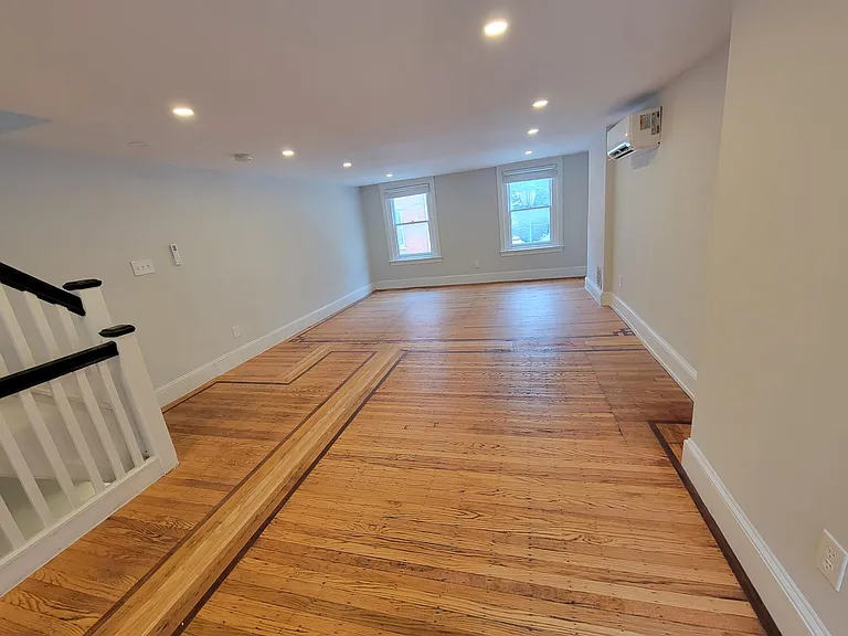 2050 Sansom St #2 — Photo 5