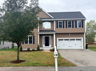 10 Hialeah Ln, Framingham, MA 01701