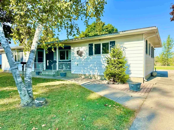 348 S Center St, Sebewaing, MI 48759