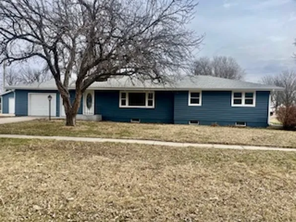307 Kingsbury St, Gayville, SD 57031