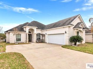 738 Country Dr, Harlingen, TX 78550