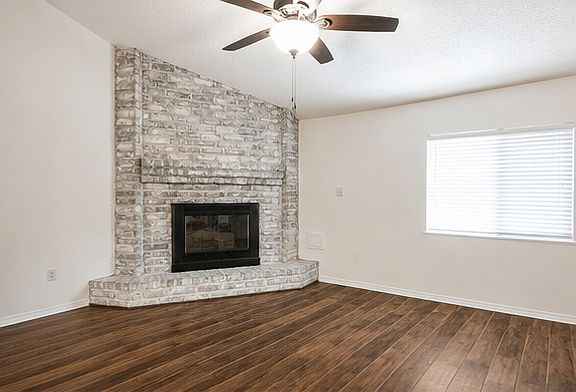 2nd image of 3322 Crossman St
