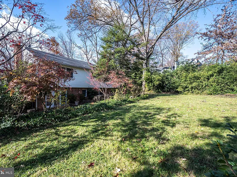 3606 Pinetree Ter — Photo 52