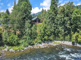 328 S 1st Ave, Mill City, OR 97360