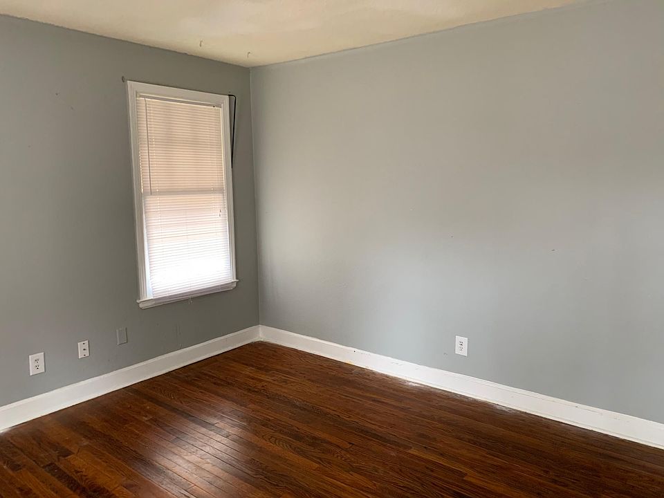 1st image of 1031 Dillworth St