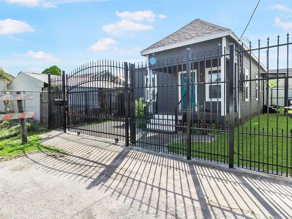 531 N Estelle St