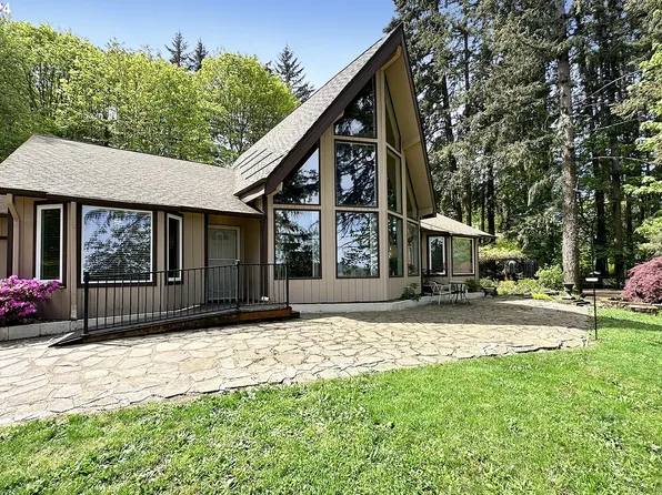 16540 S Stone Hill Dr, Molalla, OR 97038