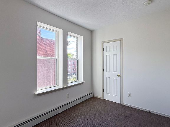 5th image of 50 Elliott St APT 3E