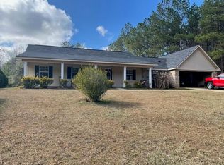 46 Robert E Lee Rd, Hattiesburg, MS 39401