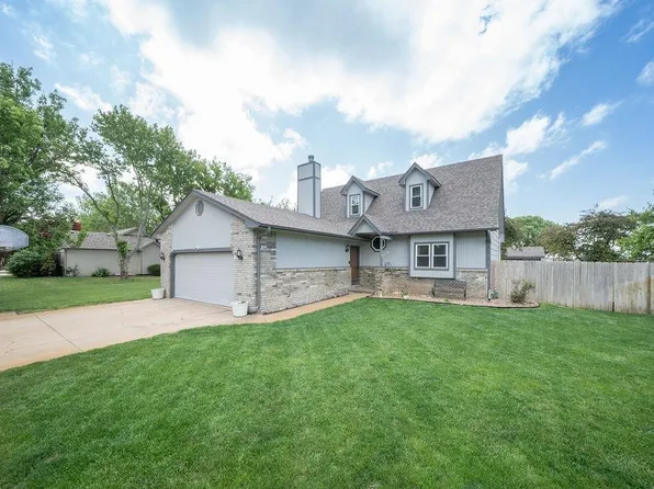 601 E Dover Dr, Valley Center, KS 67147