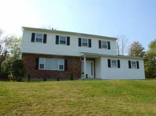 2 Cathy Ct, Highland Mills, NY