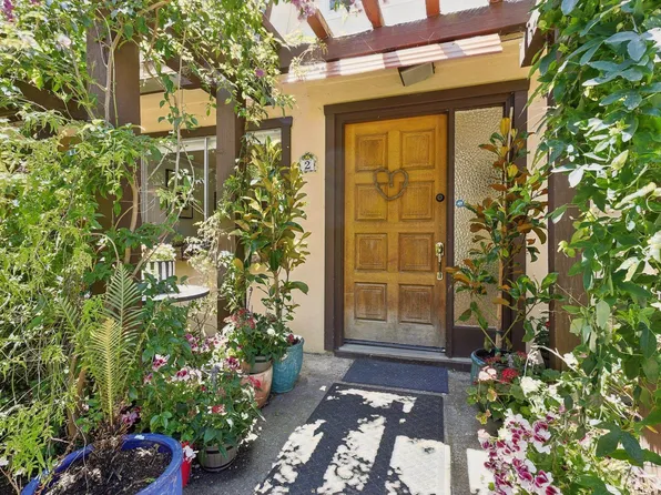 119 Ascot Ct APT 2, Moraga, CA 94556