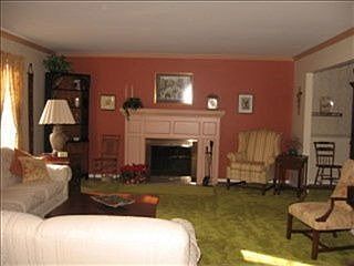 4th image of 6 Imperial Ln