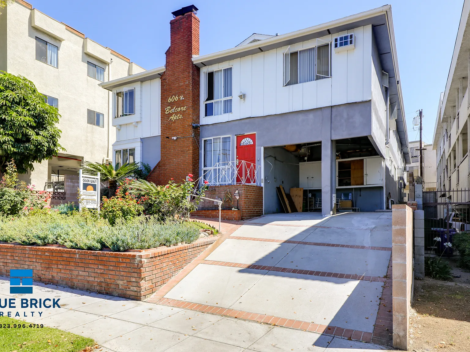 Stylish 1BR Apartment with Central A/C, Parking & In-Unit Laundry — Photo 4