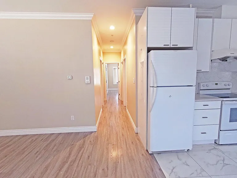 8006 Cartier St #MF — Photo 20