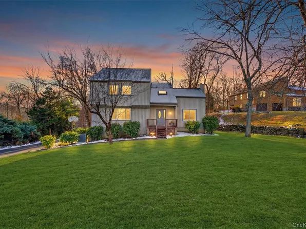 33 Maple Moor Lane, Cortlandt Manor, NY 10567