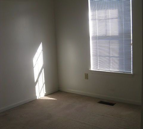 3rd image of 6036 Callaway Ct