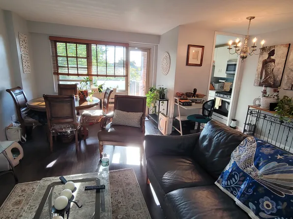 971 Jerome Street image 10 of 10