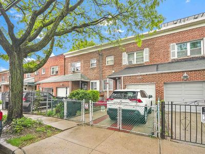 1141 E 213th St, Bronx, NY, 10469