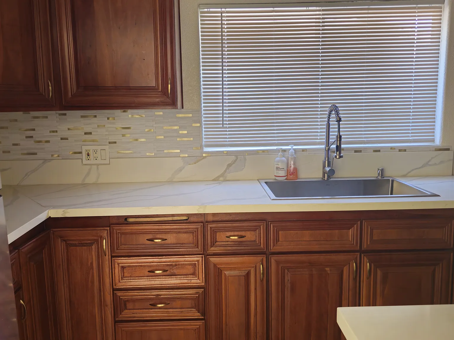 4 bed, 1344 sqft, $3,950 — Photo 2