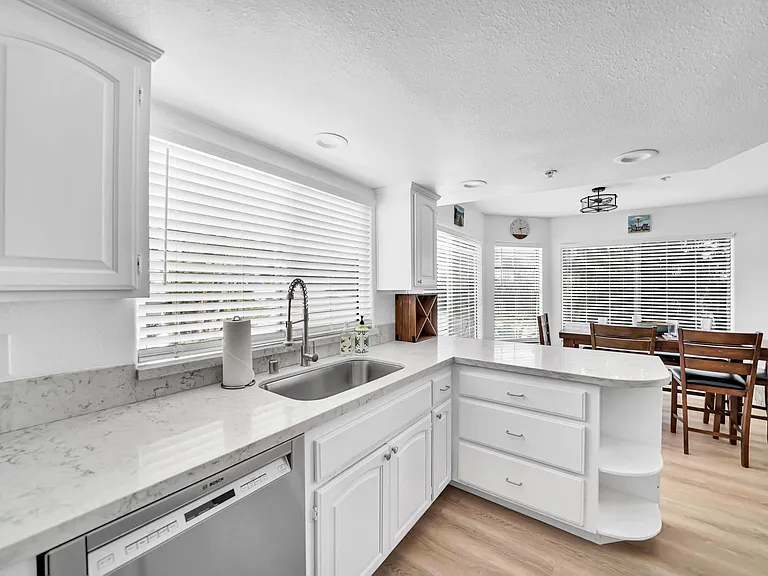 210 Avenida Montalvo #1 — Photo 8