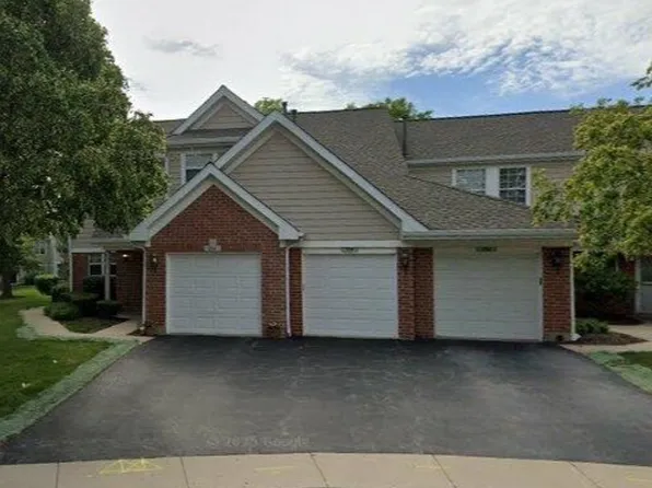 354 Winfield Ct #19141, Schaumburg, IL 60194