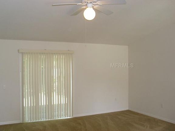 4th image of 670 Reindeer Dr