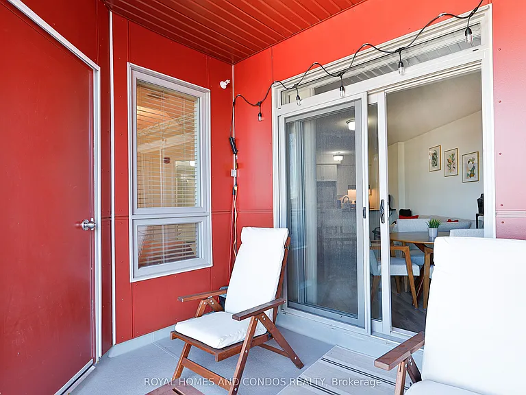 2 Adam Sellers St #601 — Photo 30