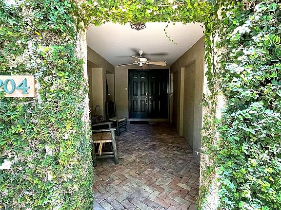4th image of 6204 Paradise Point Dr #6204
