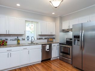 81 Upton St, Springfield, MA 01104