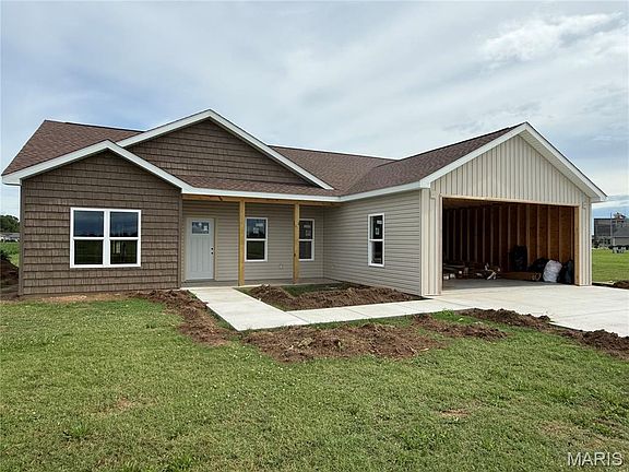 3rd image of 810 Bollweevil Blvd