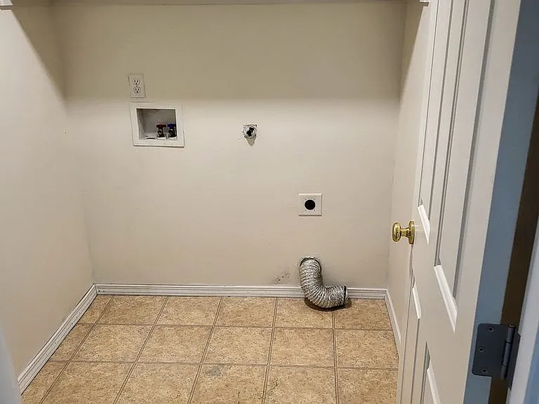 465 E Ellendale Ave — Photo 12