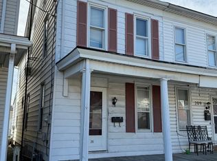 211 Fulton St, Hanover, PA 17331