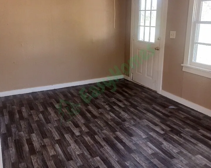 830 S Main St — Photo 11