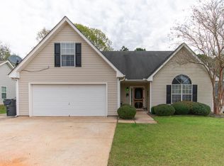 203 Calico Loop, Grantville, GA 30220