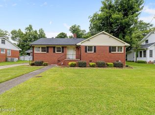 1502 Queens Rd, Kinston, NC 28501
