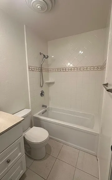 637 Sydney Ln — Photo 24