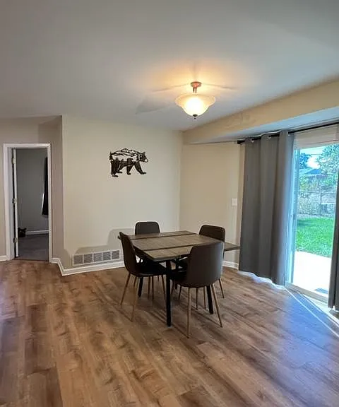 Dining area & back yard