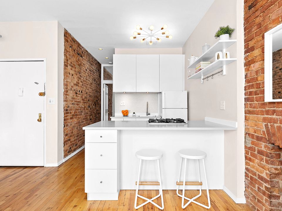 1st image of 786 Washington Ave APT 2FR