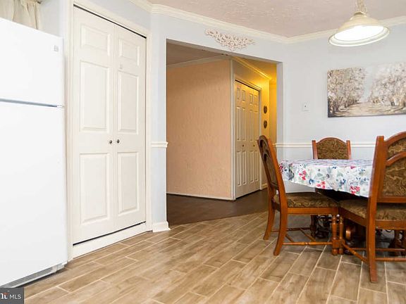 4th image of 88 Indian Creek Dr