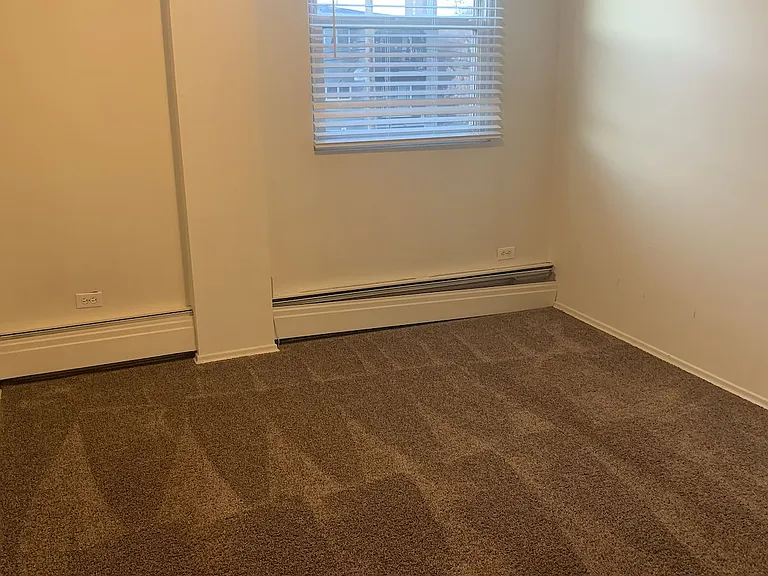 932 1st Ave NW — Photo 17