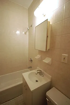 Rented by REAL New York | media 12