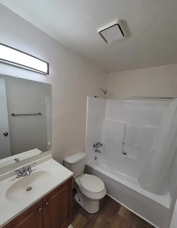 2 bed, 1.5 bath, 1044 sqft, $1,850 — Photo 3