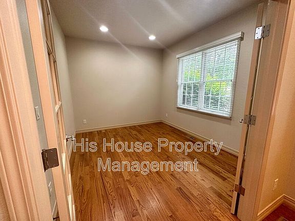 5th image of 3103 68th Avenue Ct