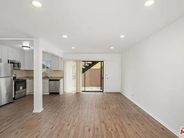 7550 Fountain Ave #2 — Photo 7